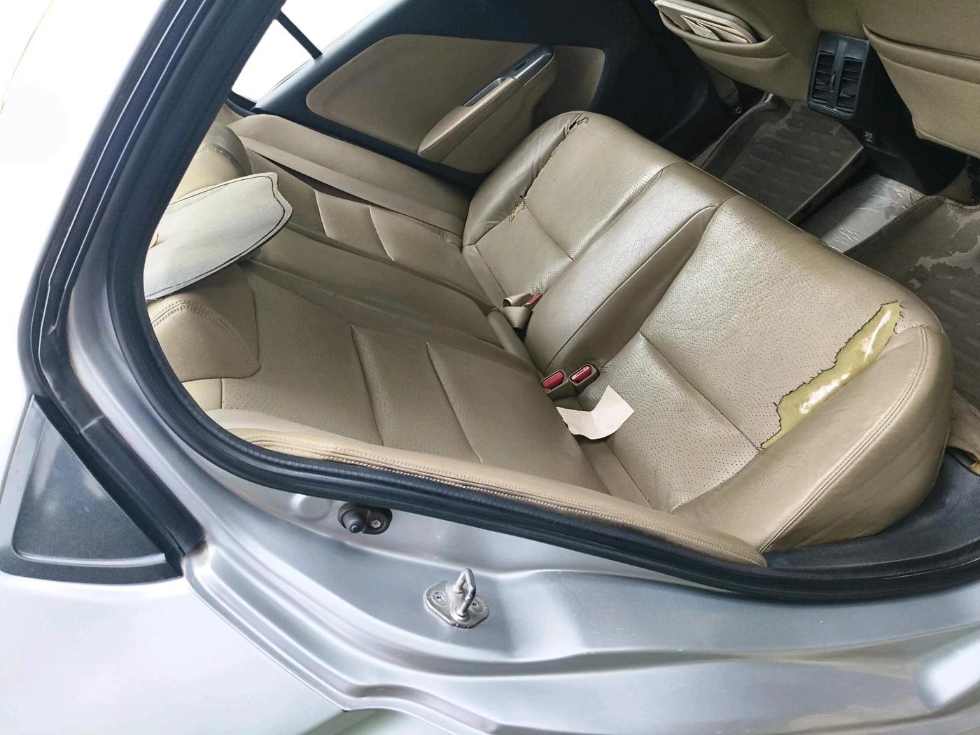 2015 Honda City 1.5L I-VTEC VX CVT, Petrol, Automatic, 63,847 km, interior
