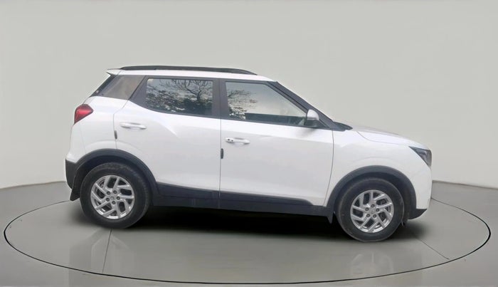 2024 Mahindra XUV300 W8 1.2 PETROL, Petrol, Manual, 21,276 km, exterior