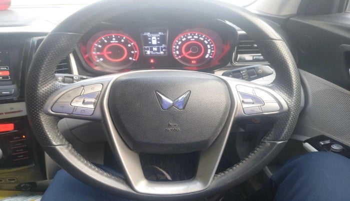 2024 Mahindra XUV300 W8 1.2 PETROL, Petrol, Manual, 21,276 km, interior