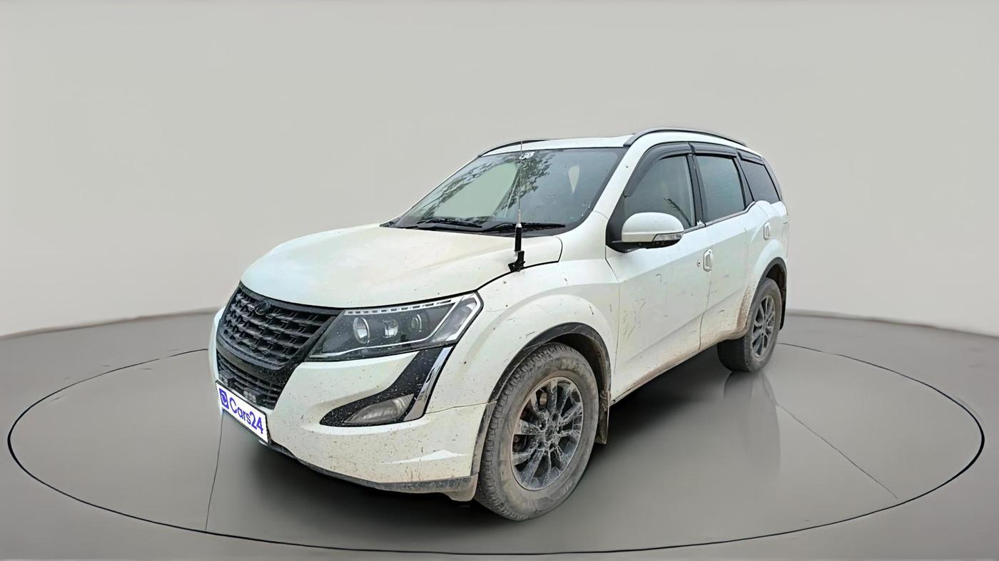 2018 Mahindra XUV500 W11, Diesel, Manual, 88,332 km, exterior