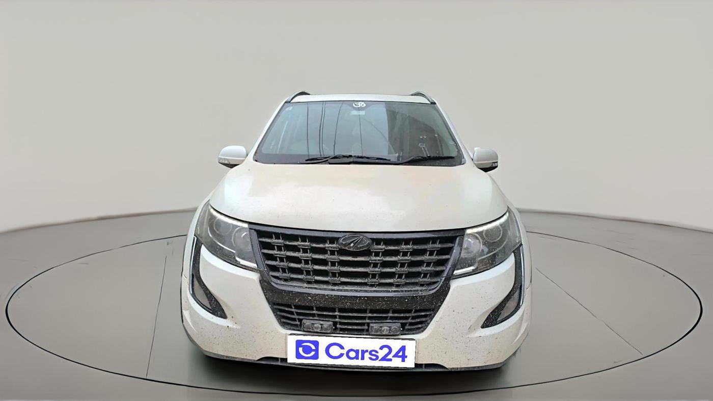 2018 Mahindra XUV500 W11, Diesel, Manual, 88,332 km, exterior