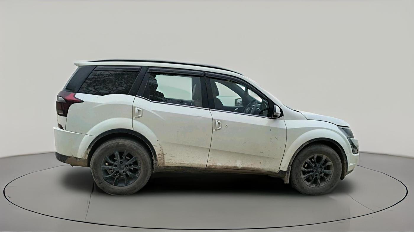 2018 Mahindra XUV500 W11, Diesel, Manual, 88,332 km, exterior