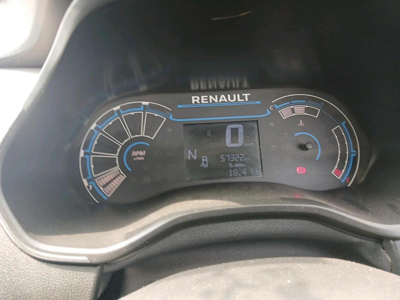 2020 Renault TRIBER RXZ AMT, Petrol, Automatic, 57,322 km, interior