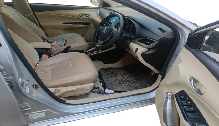 2019 Toyota YARIS G CVT, Petrol, Automatic, 75,006 km, interior