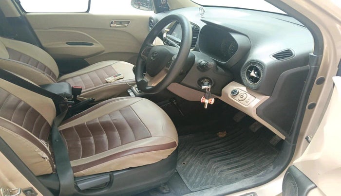 2019 Hyundai NEW SANTRO SPORTZ CNG, CNG, Manual, 81,703 km, interior