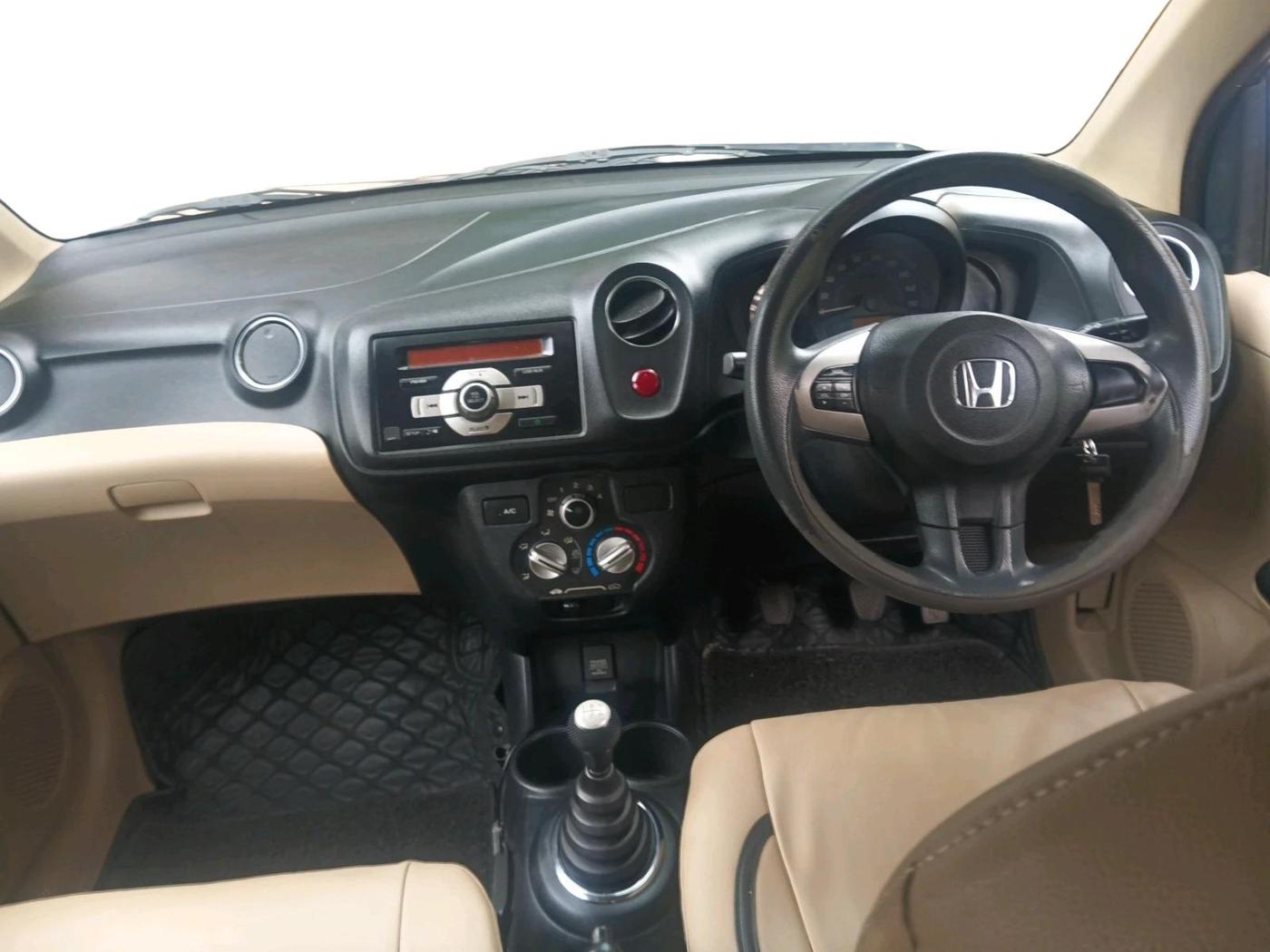 2014 Honda Amaze 1.2L I-VTEC S, Petrol, Manual, 58,146 km, interior