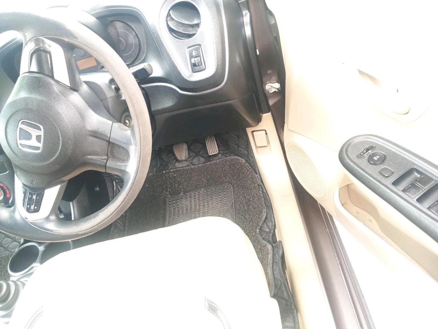 2014 Honda Amaze 1.2L I-VTEC S, Petrol, Manual, 58,146 km, interior