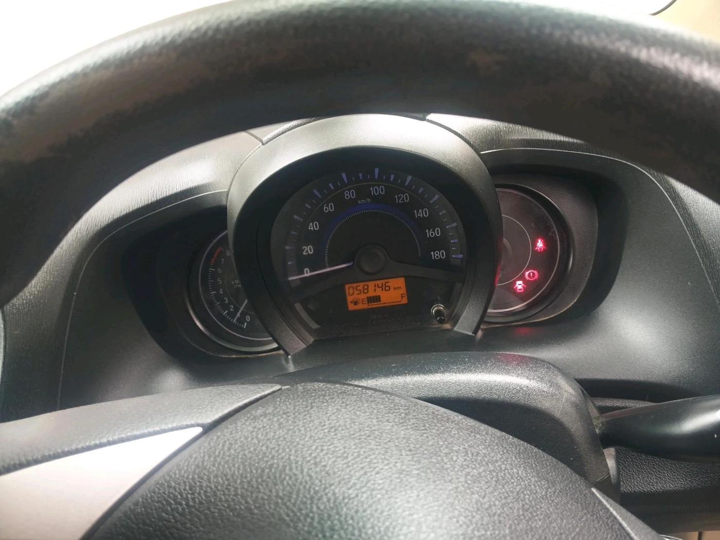 2014 Honda Amaze 1.2L I-VTEC S, Petrol, Manual, 58,146 km, interior
