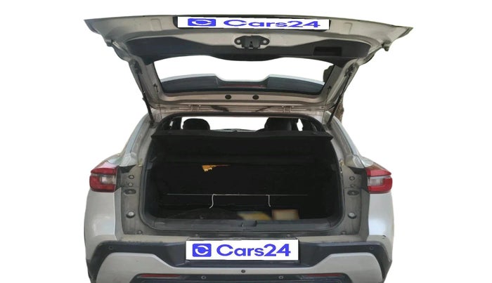 2021 Nissan MAGNITE XL, Petrol, Manual, 73,539 km, exterior