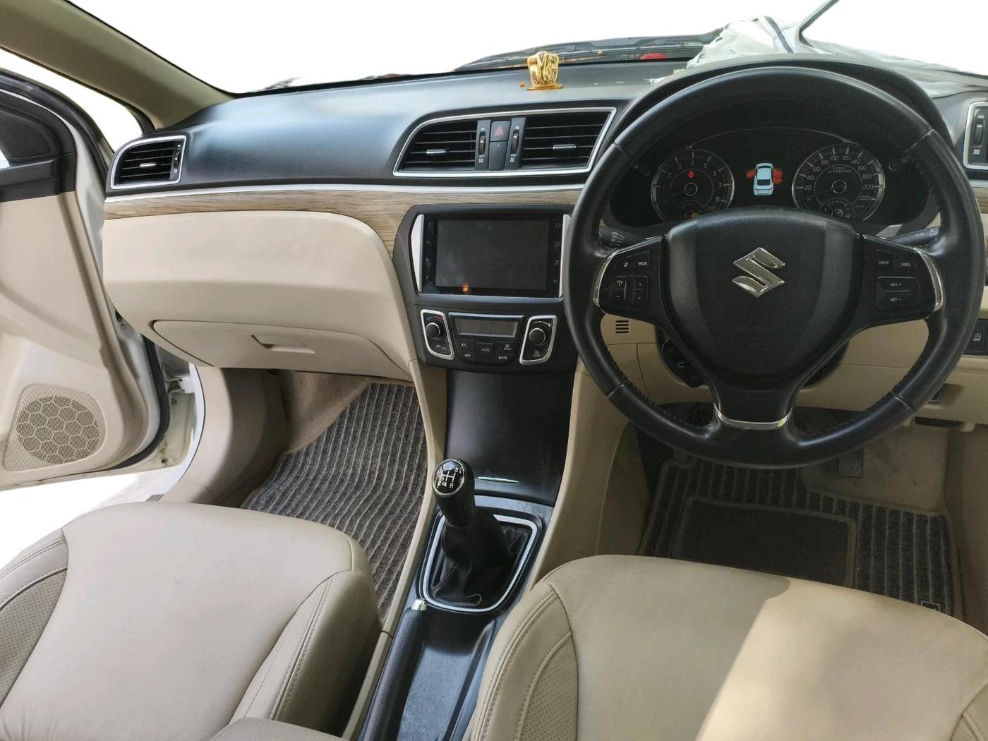 2022 Maruti Ciaz ALPHA 1.5 SHVS PETROL, Petrol, Manual, 44,504 km, interior