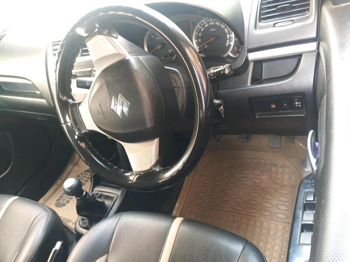 2017 Maruti Swift VDI, Diesel, Manual, 88,447 km, interior