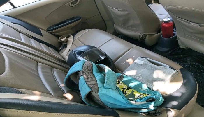 2014 Honda Amaze 1.2L I-VTEC S, Petrol, Manual, 1,16,178 km, interior