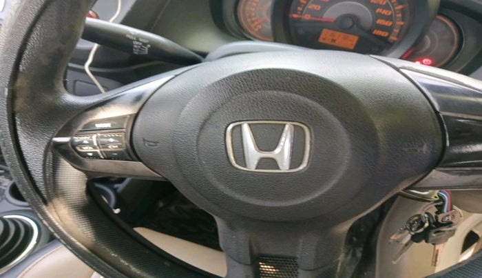2014 Honda Amaze 1.2L I-VTEC S, Petrol, Manual, 1,16,178 km, interior