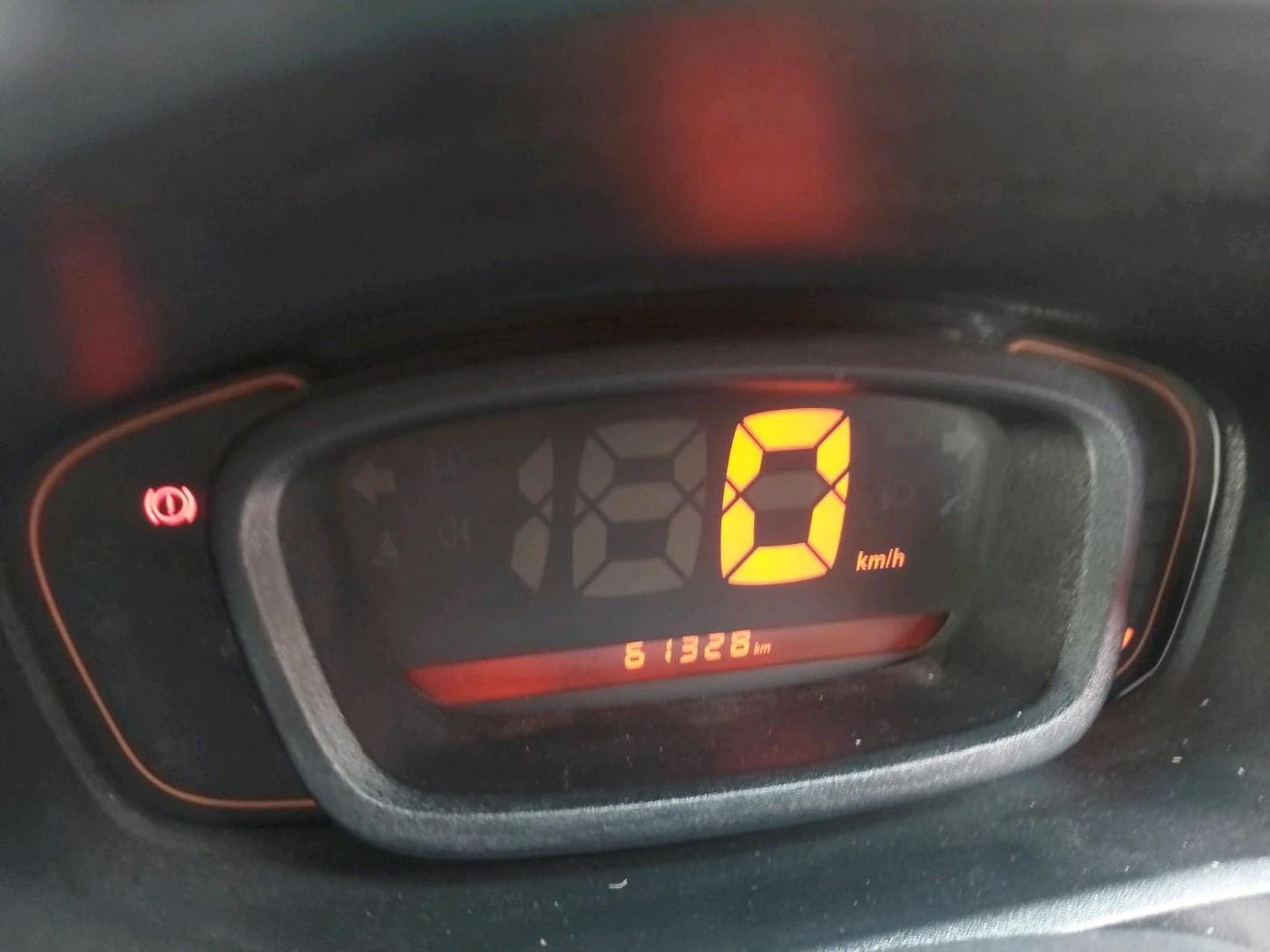 2016 Renault Kwid RXT 0.8, Petrol, Manual, 61,328 km, interior