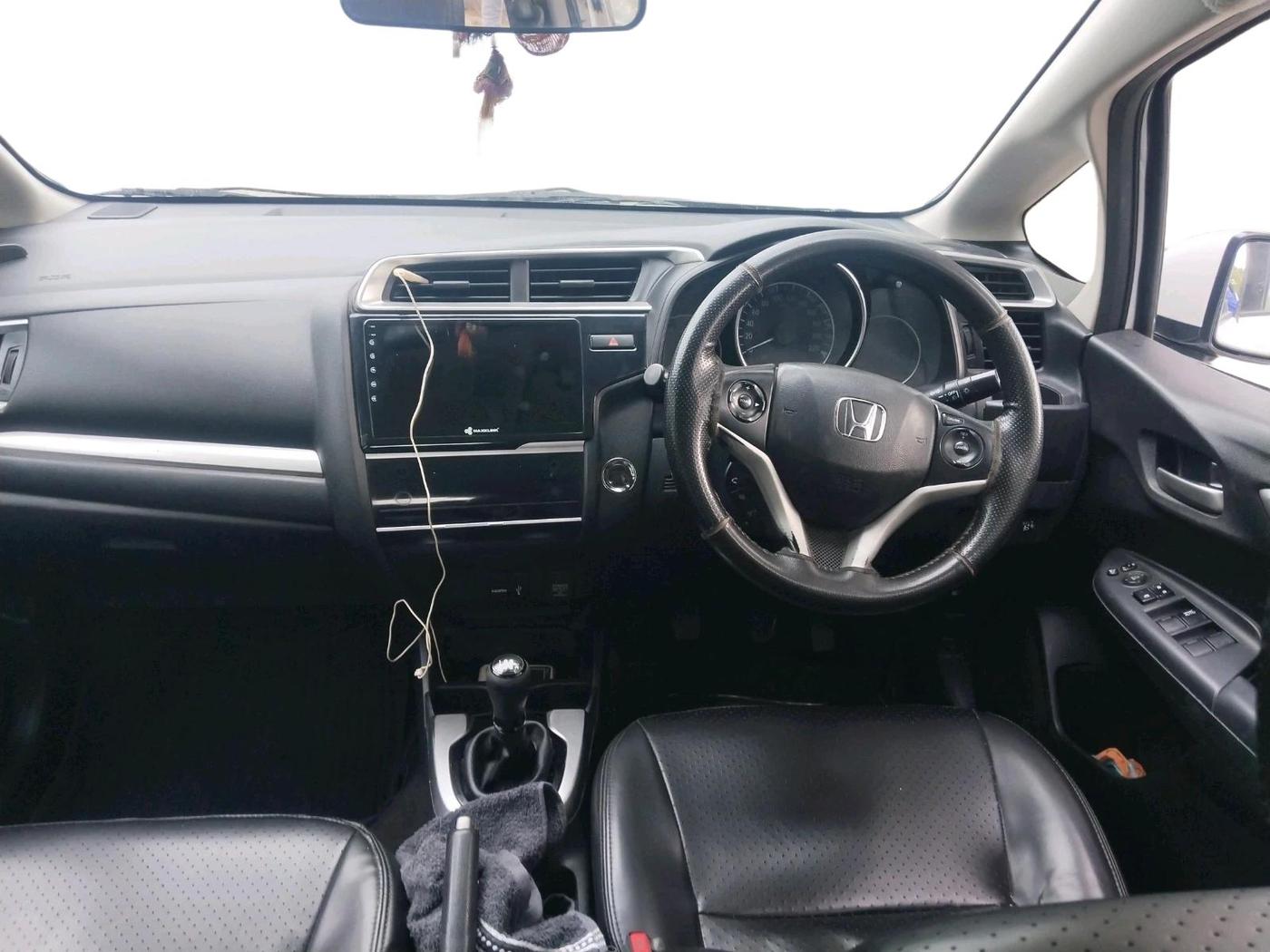 2018 Honda WR-V 1.5L I-DTEC VX MT, Diesel, Manual, 1,85,390 km, interior
