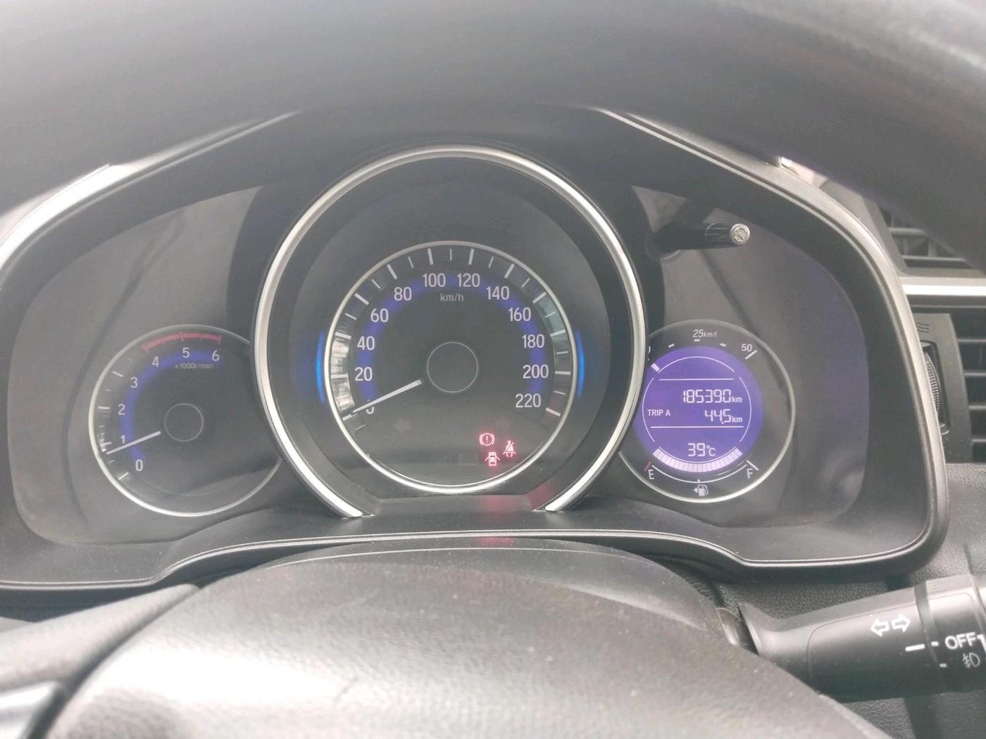 2018 Honda WR-V 1.5L I-DTEC VX MT, Diesel, Manual, 1,85,390 km, interior