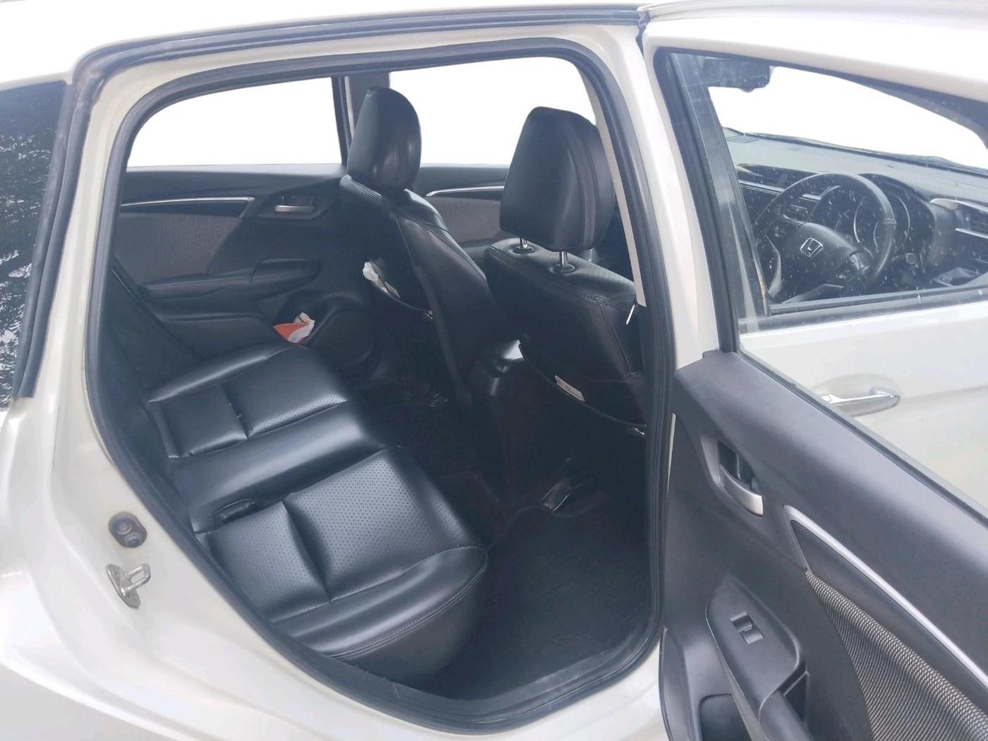 2018 Honda WR-V 1.5L I-DTEC VX MT, Diesel, Manual, 1,85,390 km, interior