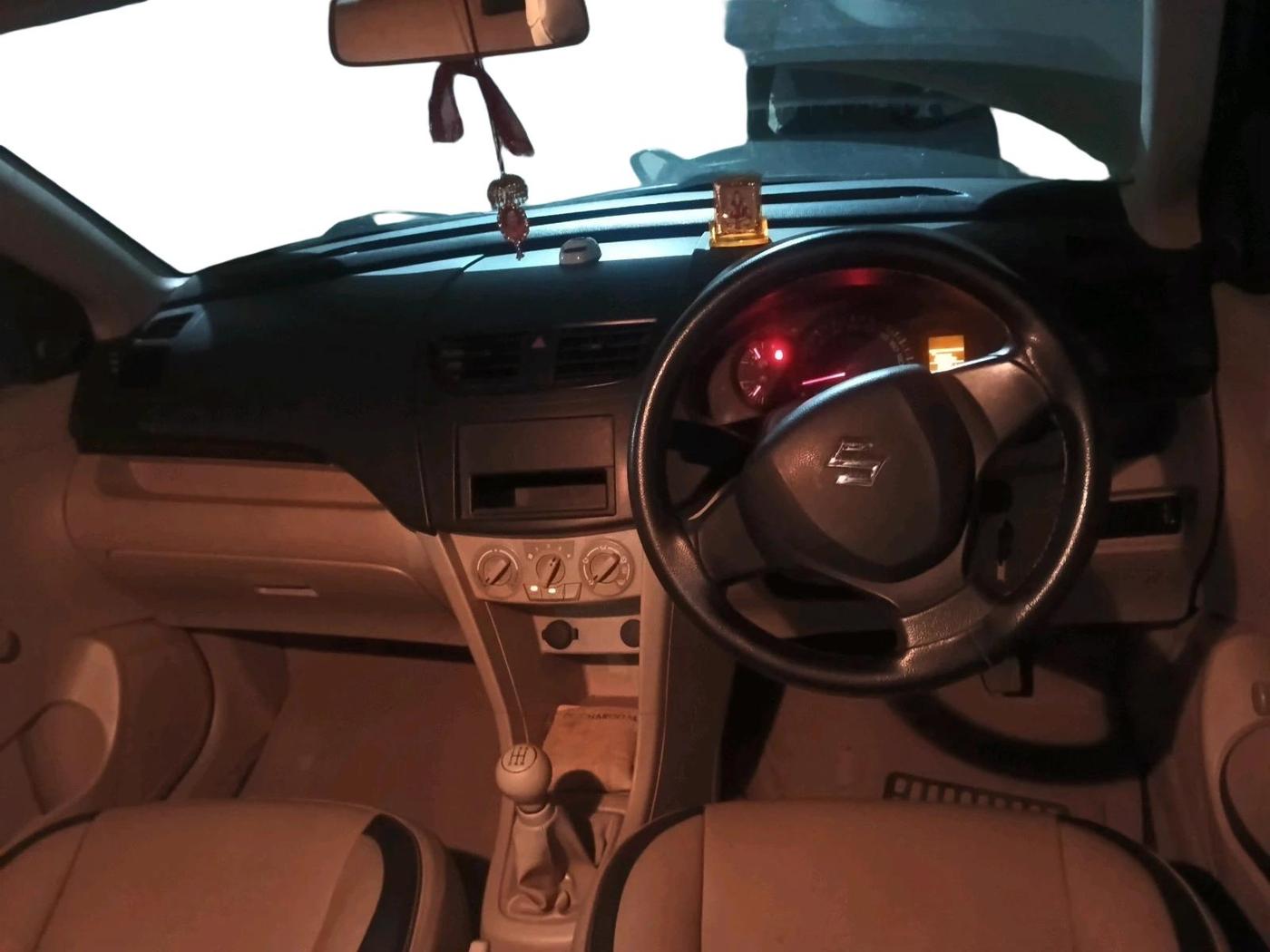 2014 Maruti Swift Dzire LXI, Petrol, Manual, 39,451 km, interior