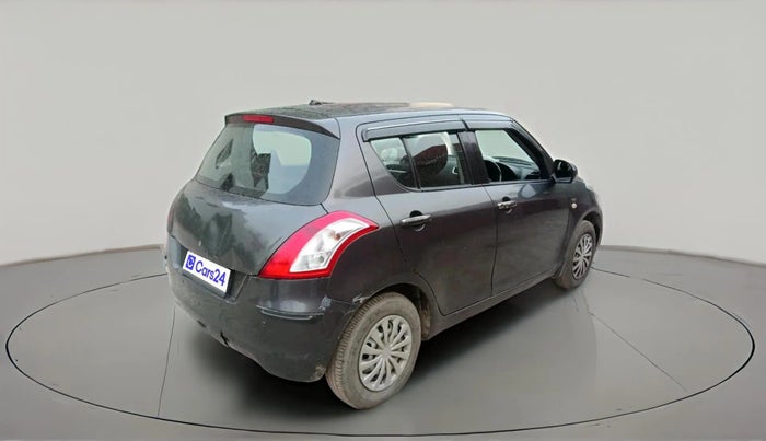 2017 Maruti Swift LXI (O), CNG, Manual, 1,00,236 km, exterior