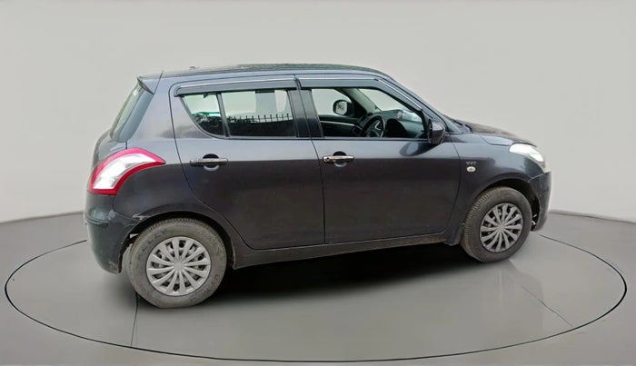 2017 Maruti Swift LXI (O), CNG, Manual, 1,00,236 km, exterior