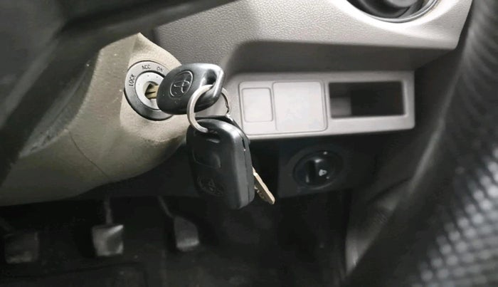 2011 Toyota Etios G, Petrol, Manual, 1,54,463 km, interior