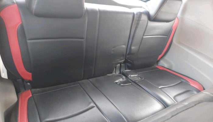 2019 Mahindra MARAZZO M6 8 STR, Diesel, Manual, 28,862 km, interior