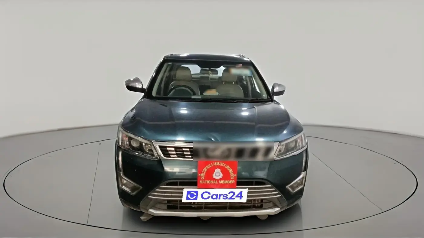 2019 Mahindra XUV300 W8 1.2 PETROL, Petrol, Manual, 1,43,014 km, exterior
