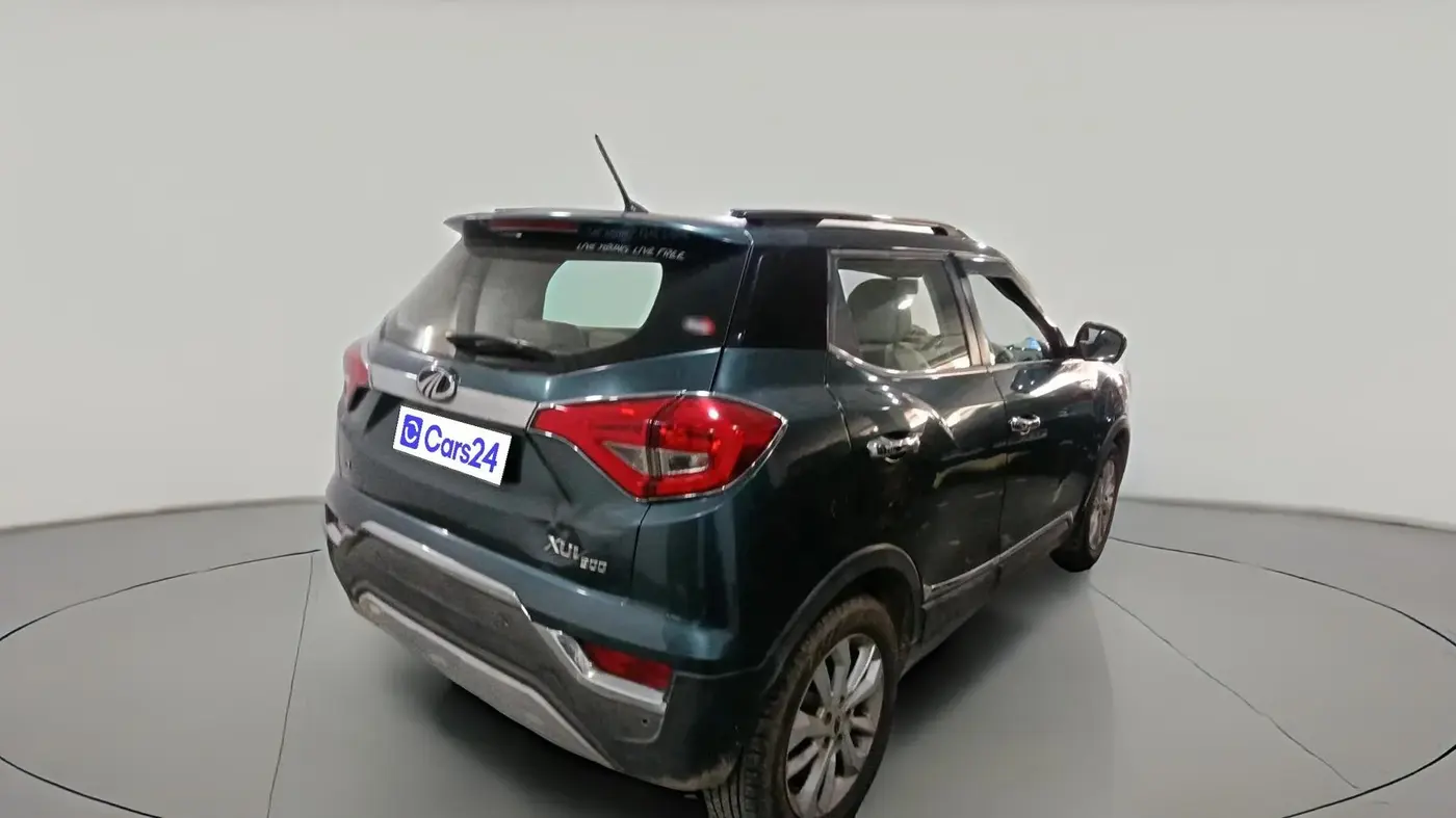2019 Mahindra XUV300 W8 1.2 PETROL, Petrol, Manual, 1,43,014 km, exterior