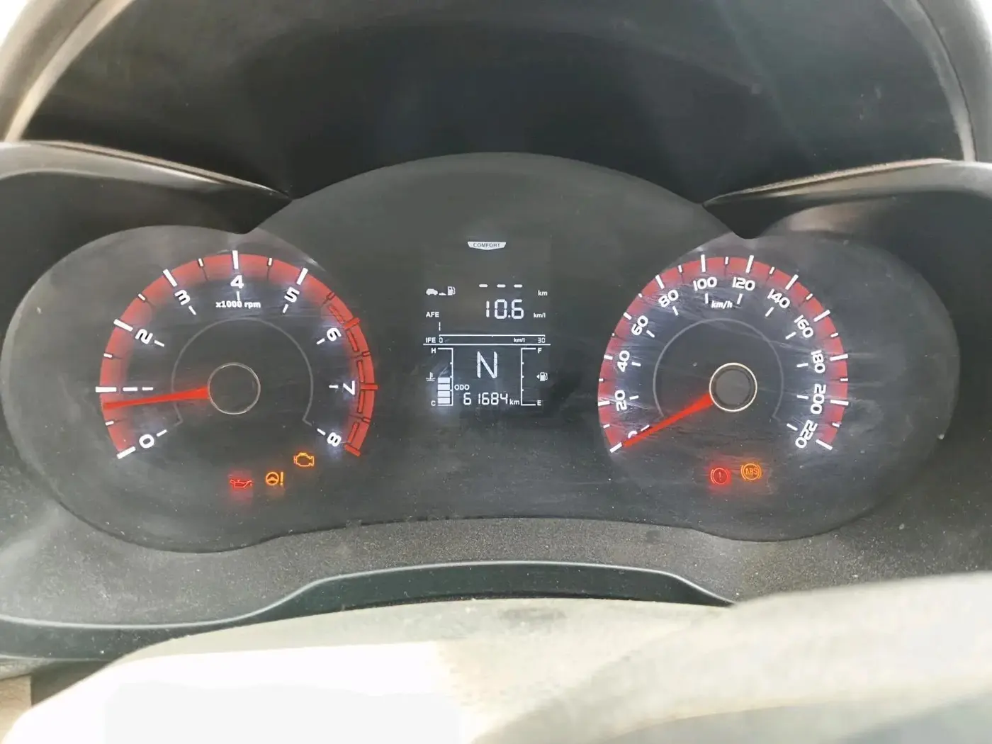 2019 Mahindra XUV300 W6 1.2 PETROL, Petrol, Manual, 61,700 km, interior
