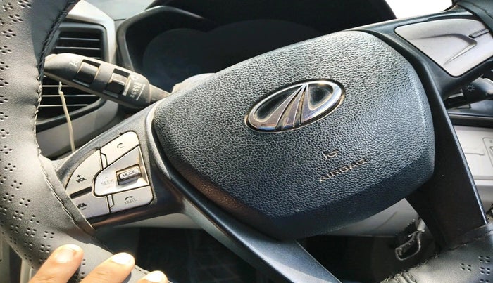 2019 Mahindra XUV300 W6 1.2 PETROL, Petrol, Manual, 61,684 km, interior