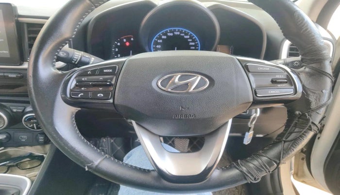2020 Hyundai VENUE SX 1.5 CRDI, Diesel, Manual, 65,890 km, interior