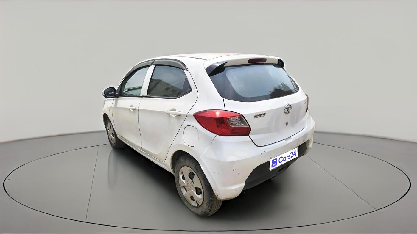 2018 Tata Tiago XT PETROL, CNG, Manual, 1,29,714 km, exterior