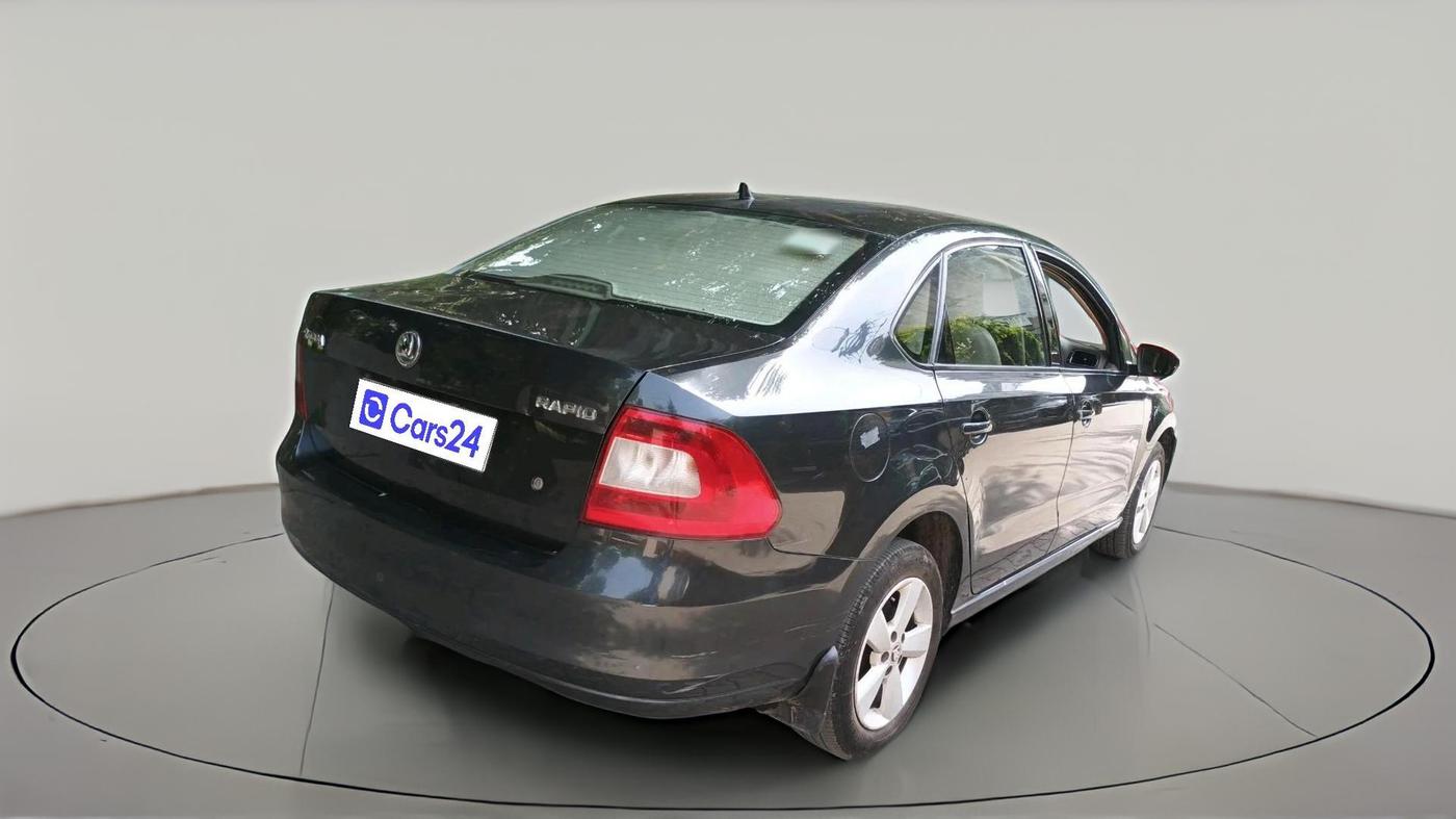 2016 Skoda Rapid Elegance 1.6 MPI AT, Petrol, Automatic, 1,09,102 km, exterior