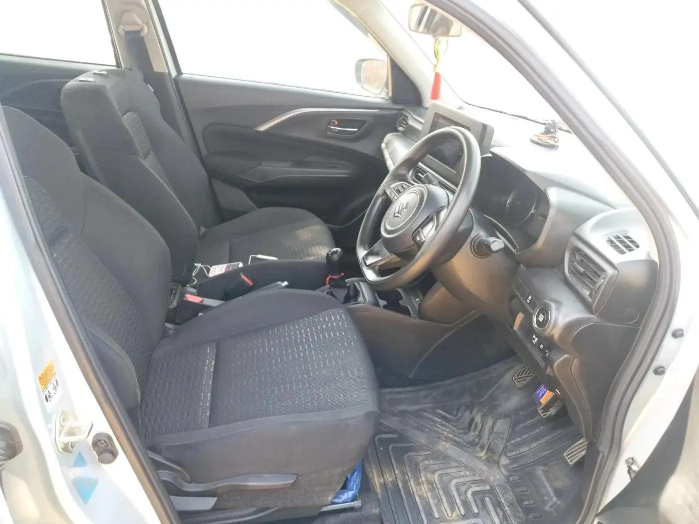 2024 Maruti Swift ZXi CNG, CNG, Manual, 21,255 km, interior