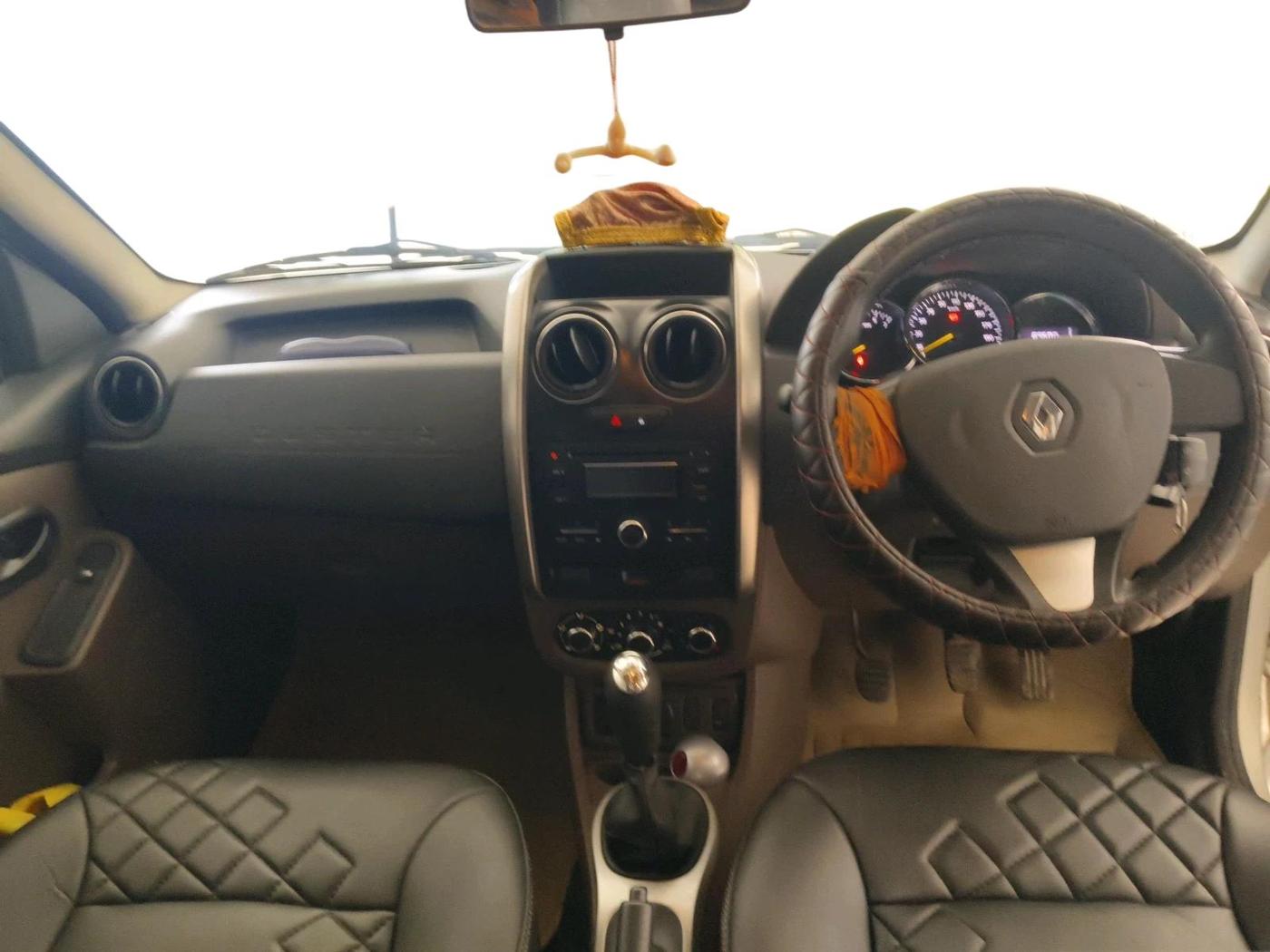 2016 Renault Duster 85 PS RXL DIESEL, Diesel, Manual, 89,600 km, interior