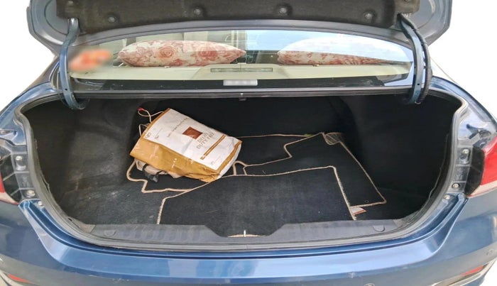 2018 Maruti Ciaz ALPHA  AT 1.5 SHVS PETROL, Petrol, Automatic, 89,908 km, exterior