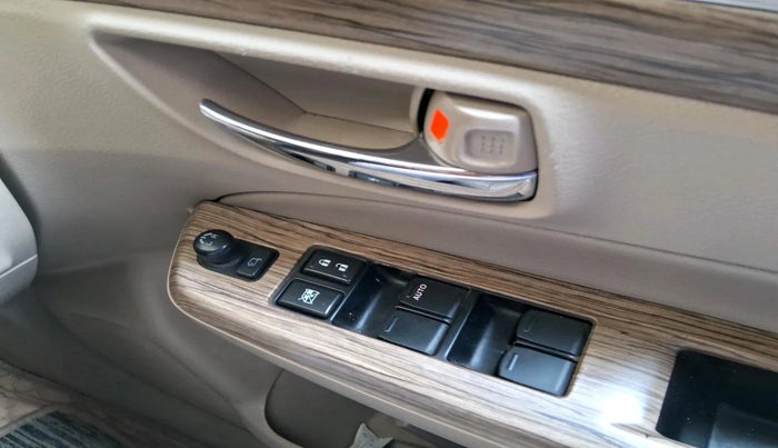 2018 Maruti Ciaz ALPHA  AT 1.5 SHVS PETROL, Petrol, Automatic, 89,908 km, interior