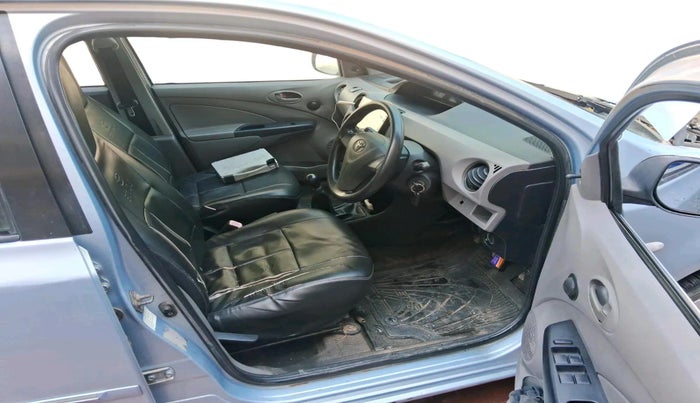 2011 Toyota Etios G, Petrol, Manual, 96,352 km, interior