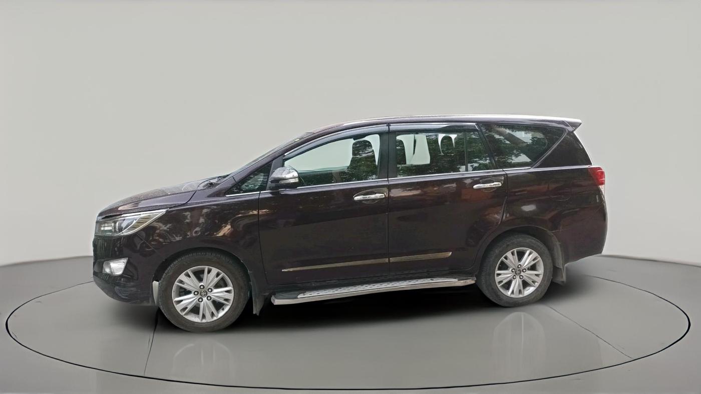 2016 Toyota Innova Crysta 2.4 ZX 7 STR, Diesel, Manual, 2,46,801 km, exterior