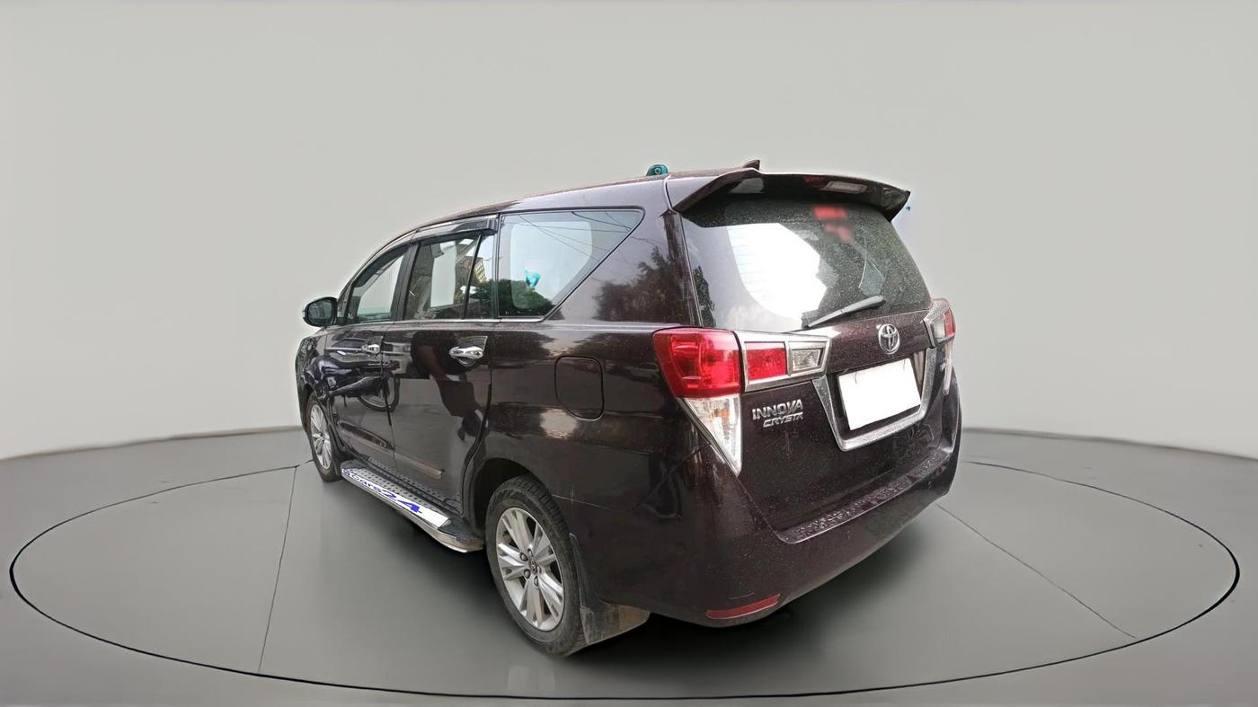 2016 Toyota Innova Crysta 2.4 ZX 7 STR, Diesel, Manual, 2,46,801 km, exterior