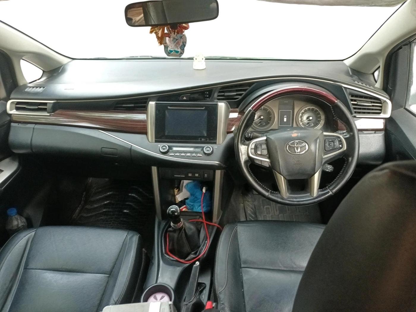 2016 Toyota Innova Crysta 2.4 ZX 7 STR, Diesel, Manual, 2,46,801 km, interior