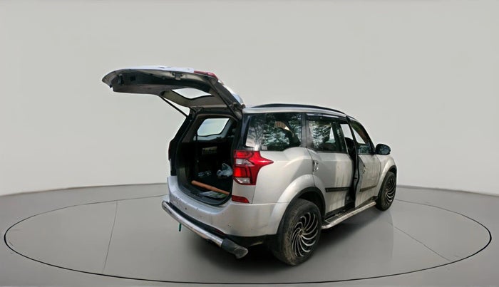 2019 Mahindra XUV500 W7, Diesel, Manual, 66,275 km, exterior