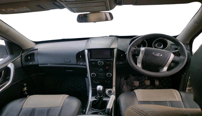 2019 Mahindra XUV500 W7, Diesel, Manual, 66,275 km, interior