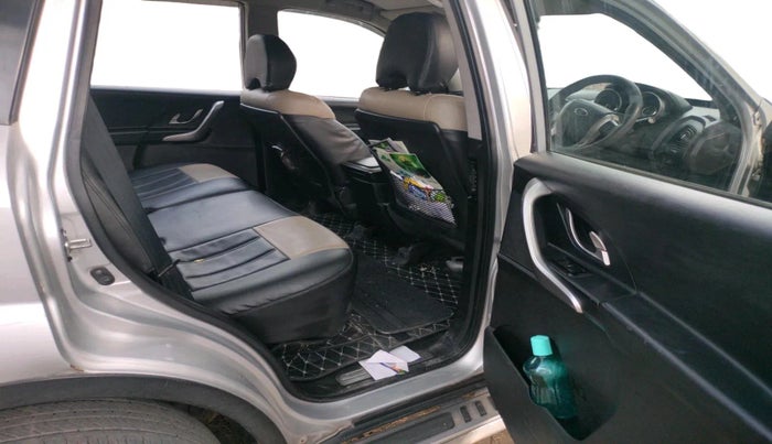 2019 Mahindra XUV500 W7, Diesel, Manual, 66,275 km, interior