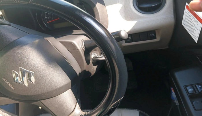 2022 Maruti New Wagon-R LXI CNG 1.0, CNG, Manual, 76,706 km, interior