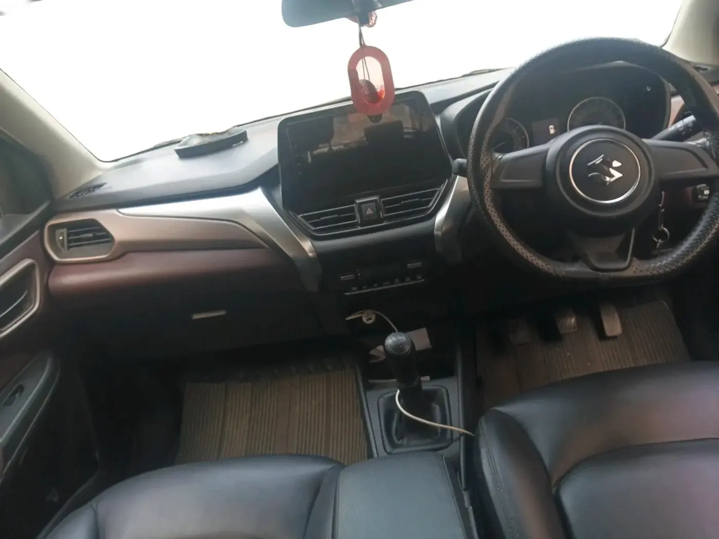 2023 Maruti FRONX SIGMA 1.2 MT, CNG, Manual, 20,120 km, interior
