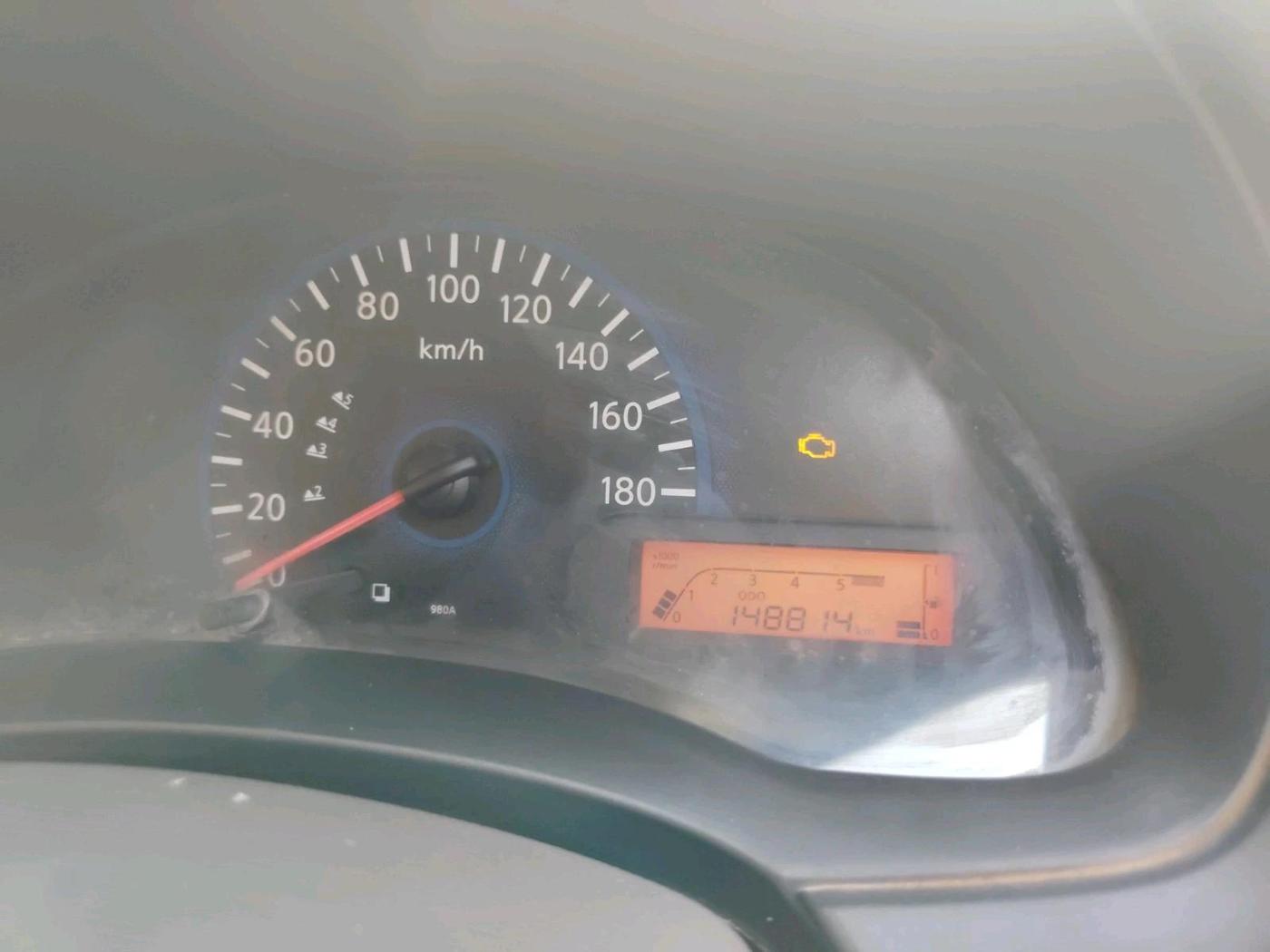 2015 Datsun Go Plus T, Petrol, Manual, 1,48,814 km, interior
