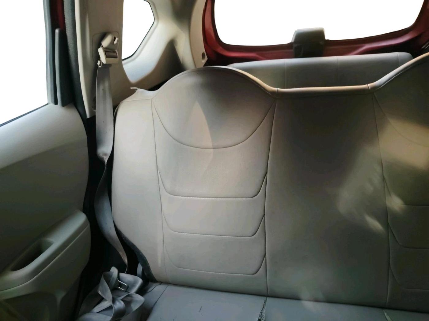 2015 Datsun Go Plus T, Petrol, Manual, 1,48,814 km, interior