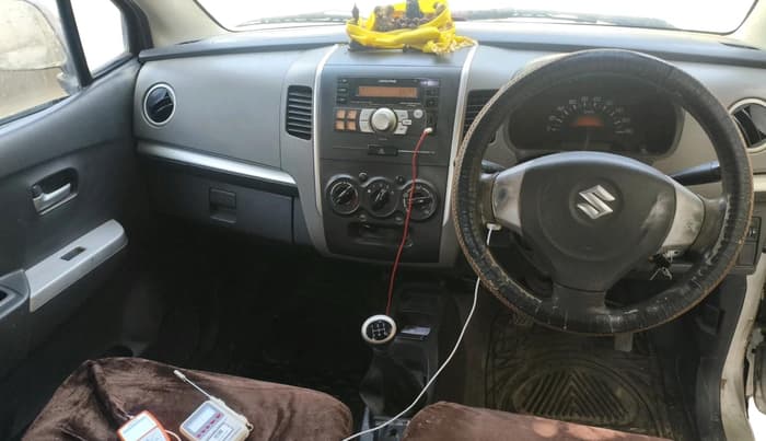 2012 Maruti Wagon R 1.0 LXI CNG, CNG, Manual, 1,04,371 km, interior