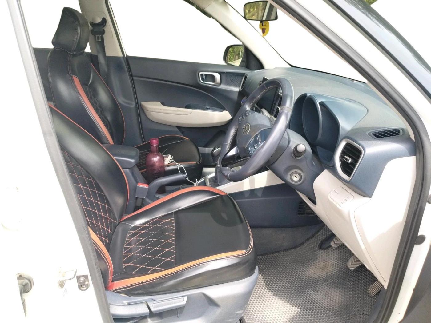 2019 Hyundai VENUE SX 1.0 TURBO DUAL TONE, Petrol, Manual, 1,20,848 km, interior